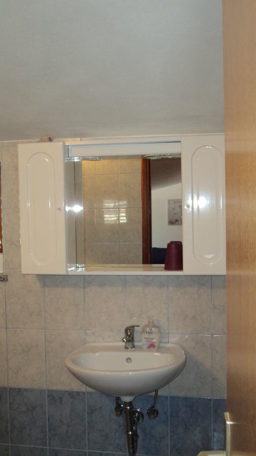 Studio Apartments Ana روفينج المظهر الخارجي الصورة